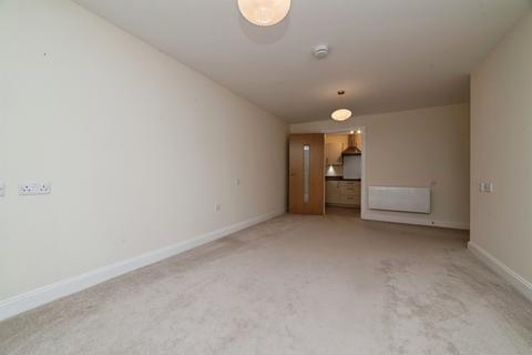 2 bedroom apartment for sale, Field Close, Cottingham