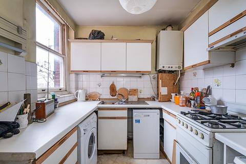 2 bedroom flat for sale, Sloane Gardens, London, SW1W