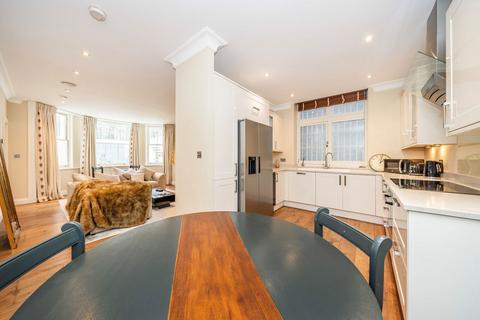 2 bedroom flat to rent, Holland Park, London W11