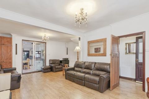 4 bedroom semi-detached house for sale, St. Saviours Road, Leicester, LE5