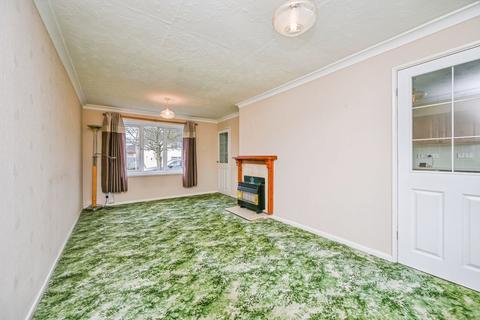3 bedroom terraced house for sale, Canterbury Road, Kidderminster, DY11