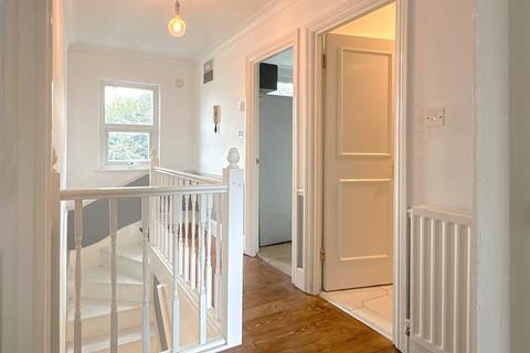 2 bedroom flat to rent, Kent House Road, Sydenham, London, SE26