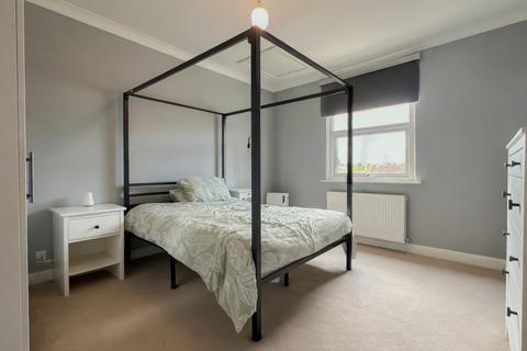 2 bedroom flat to rent, Kent House Road, Sydenham, London, SE26