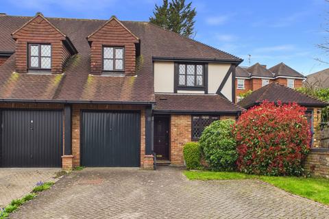 3 bedroom end of terrace house for sale, The Chyne, Gerrards Cross, Buckinghamshire, SL9