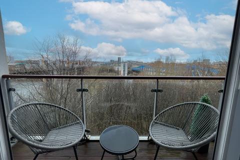 undefined, Worsdell Drive, Gateshead, NE8