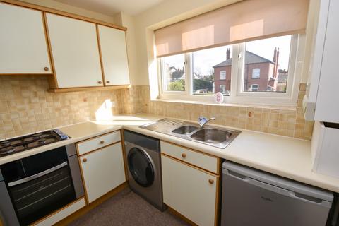 2 bedroom apartment for sale, Tilby Close, Flixton, M41