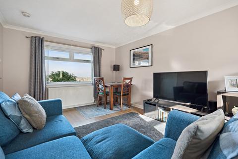 3 bedroom terraced house for sale, Cultenhove Road, Stirling, FK7