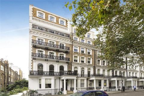 1 bedroom flat for sale, Beaufort Gardens, London, SW3