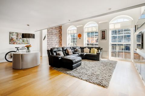 2 bedroom flat for sale, Hornsey Road, London, N7