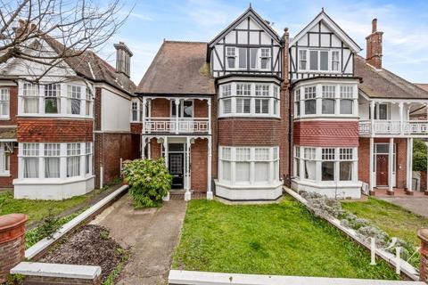 2 bedroom flat for sale, Pembroke Avenue, Hove