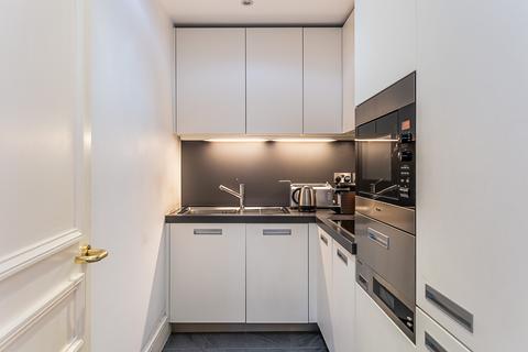 1 bedroom flat for sale, Rutland Gardens, London, SW7