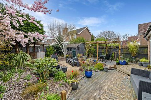 6 bedroom detached house for sale, The Oaks, Burgess Hill, RH15