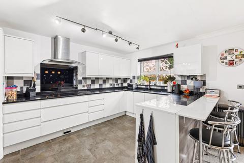 6 bedroom detached house for sale, The Oaks, Burgess Hill, RH15