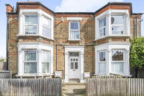 1 bedroom flat for sale, Avignon Road, London, London, SE4