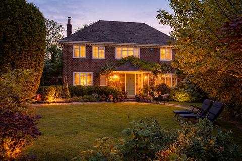 4 bedroom detached house for sale, Kingsfold, Horsham,, RH12