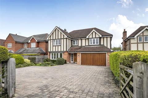 Wokingham Road, Hurst, Reading, Berkshire, RG10
