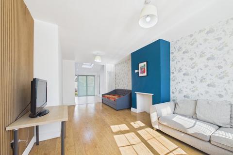 3 bedroom semi-detached house for sale, Bedfont Road, Feltham, Middlesex, TW13