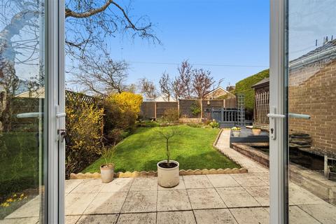 3 bedroom detached house for sale, Gritstone Road, Matlock DE4
