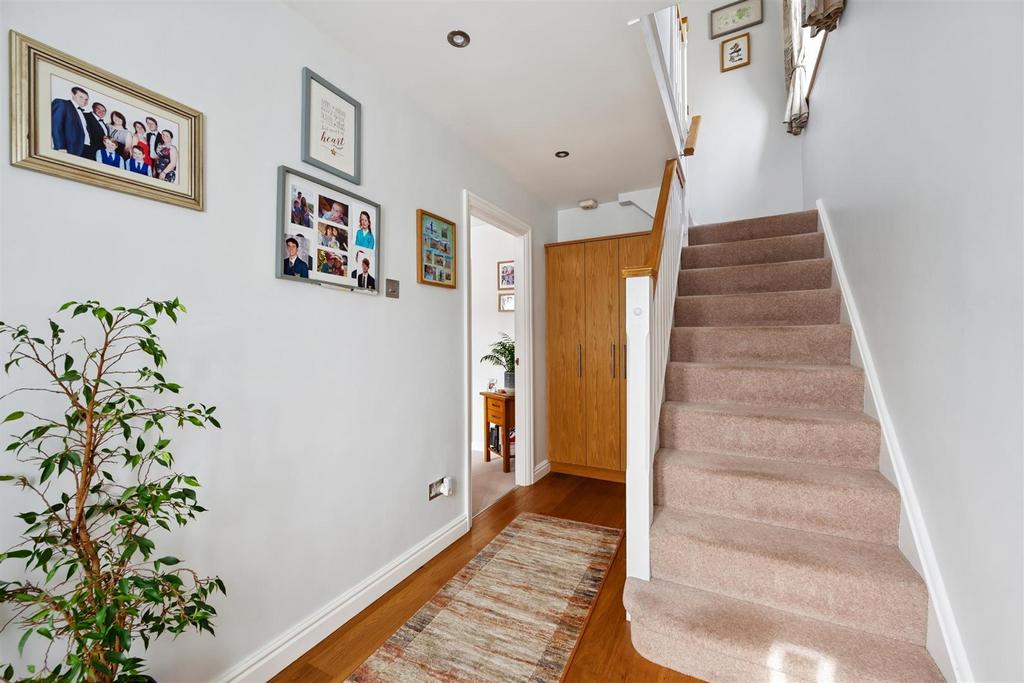 Entrance Hallway.jpg