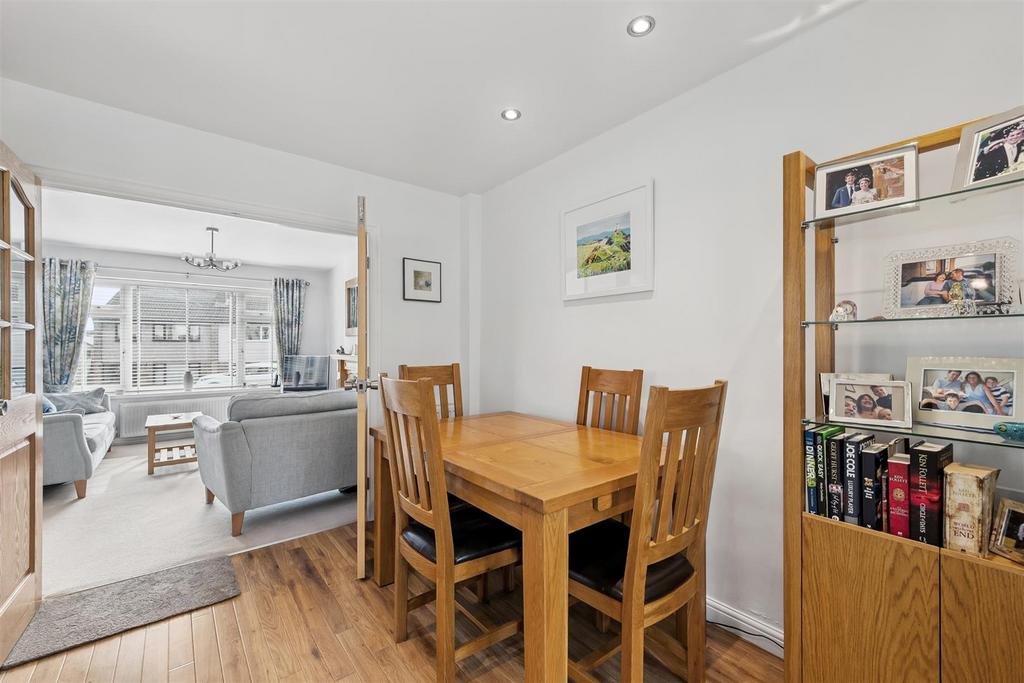 Dining area to Sitting Room.jpg