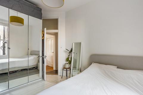1 bedroom flat for sale, Calabria Road, London, N5