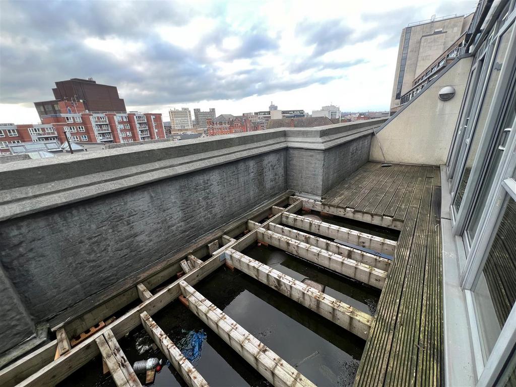Balcony 1.jpg