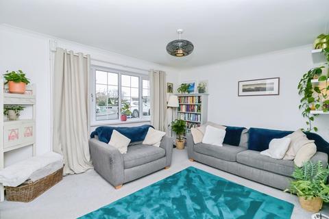 undefined, Brookside, Treoes