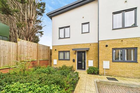 3 bedroom end of terrace house for sale, The Mead, Hitchin, SG5