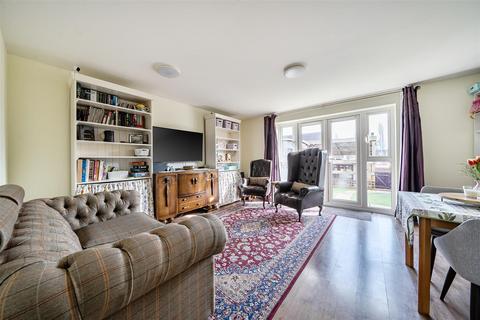 4 bedroom semi-detached house for sale, Jubilee Avenue, Portchester Borders