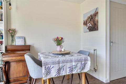 4 bedroom semi-detached house for sale, Jubilee Avenue, Portchester Borders