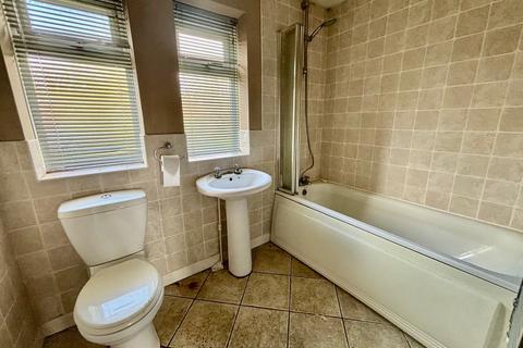 2 bedroom end of terrace house for sale, Mount Idol View, Bexhill on Sea TN39