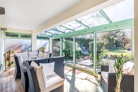 undefined, KENNEL LANE, FETCHAM, KT22