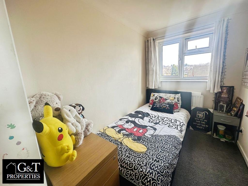 Second bedroom