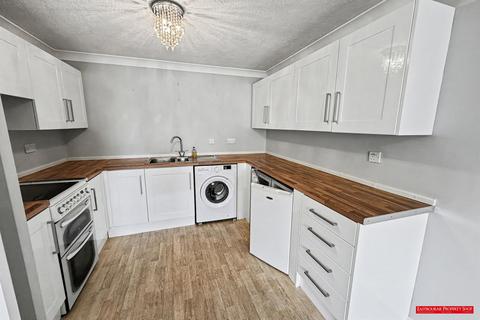 1 bedroom flat for sale, Snowdon Close, Eastbourne BN23