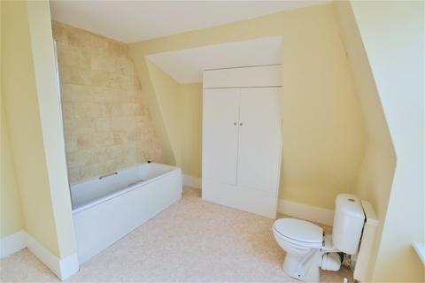 2 bedroom apartment to rent, White Rock, Hastings, TN34