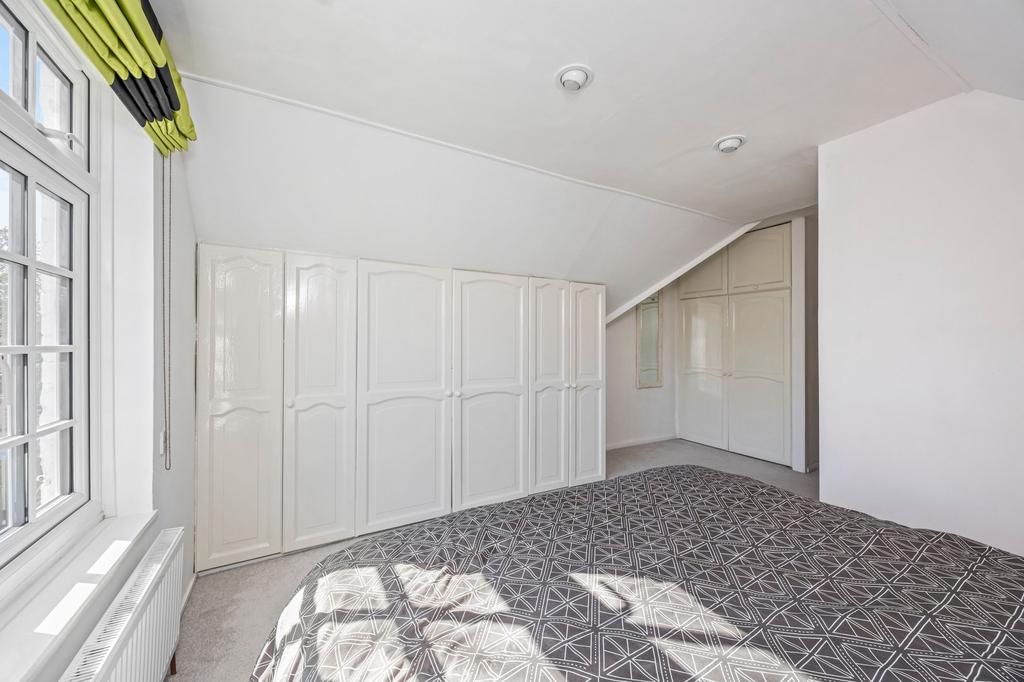 Principal bedroom