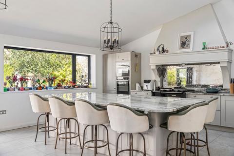 6 bedroom detached house for sale, Wimblehurst Road, Horsham, RH12