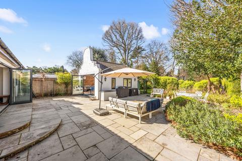 6 bedroom detached house for sale, Wimblehurst Road, Horsham, RH12