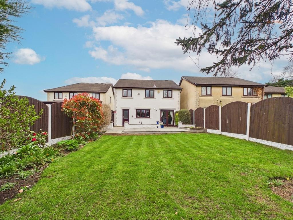 Generous Private Garden