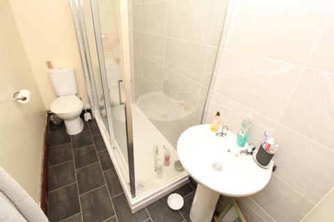5 bedroom terraced house to rent, (5 Bed) Derby Road, Nottingham NG7
