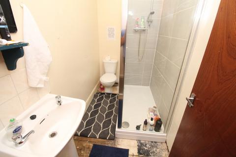 5 bedroom terraced house to rent, (5 Bed) Derby Road, Nottingham NG7