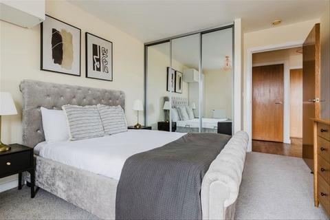 undefined, Commercial Road, London E14