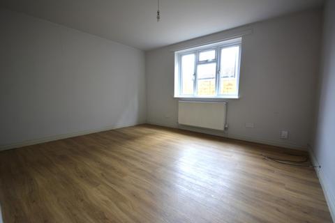 undefined, Navigation Road, CM2