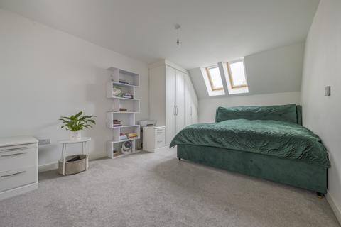 4 bedroom detached house for sale, MACKMURDO AVENUE, SWINDON SN25