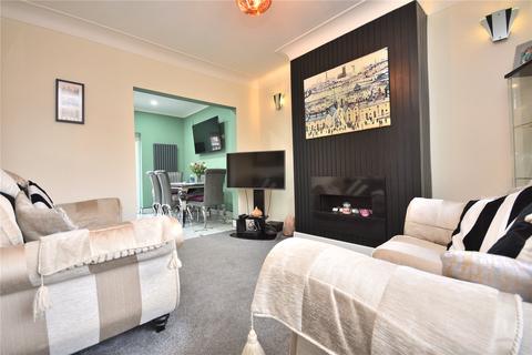 4 bedroom semi-detached house for sale, Dunhill Rise, Leeds, West Yorkshire