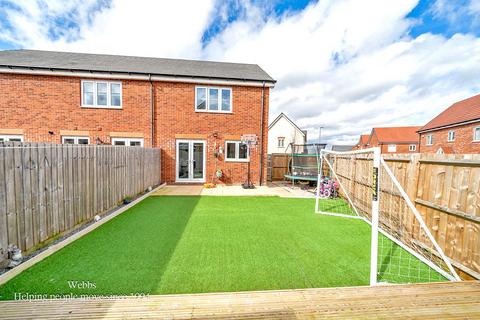 2 bedroom end of terrace house for sale, Maple Court, Wolverhampton WV11