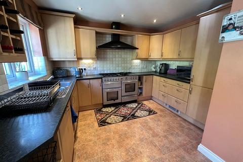 3 bedroom detached house for sale, Eluneds Drive, Brecon, LD3