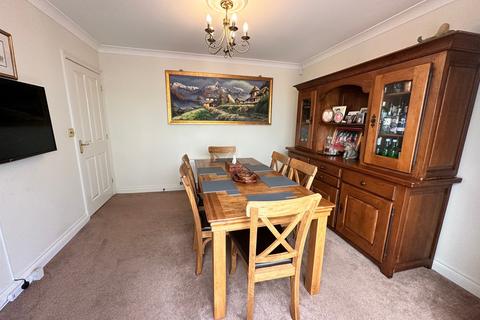 3 bedroom detached house for sale, Eluneds Drive, Brecon, LD3