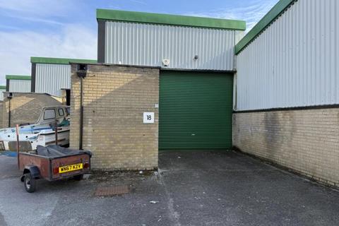 Warehouse to rent, Budlake Rd Exeter EX2 8PY