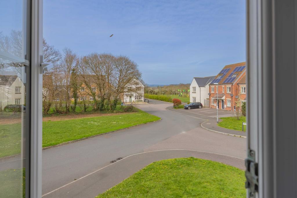 Ewemove Taunton - Hardys Road (11)
